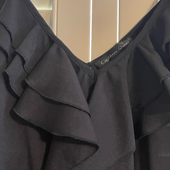 Crop spaghetti strap top with ruffles Bottom band closes with covered buttons. M - Picture 2 of 5